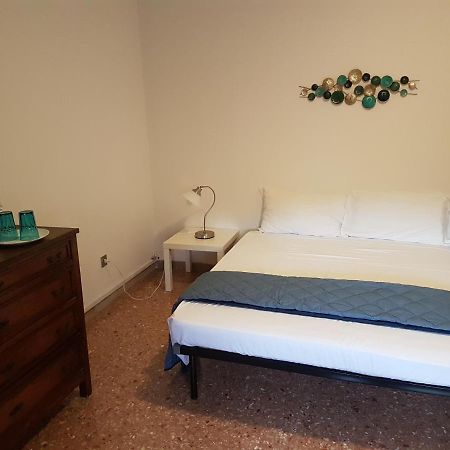 L.T. Schneider B&B Bologna Luaran gambar